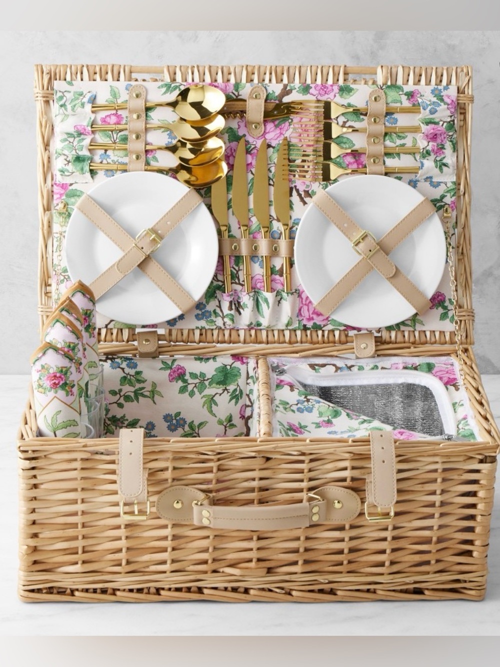 Famille Rose Picnic Basket